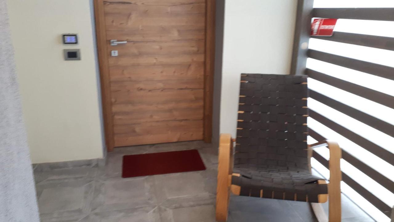 Hotel Bed & Rooms , Corte Rossa -1 Min Walk To Bernina Express Tirano Exterior photo