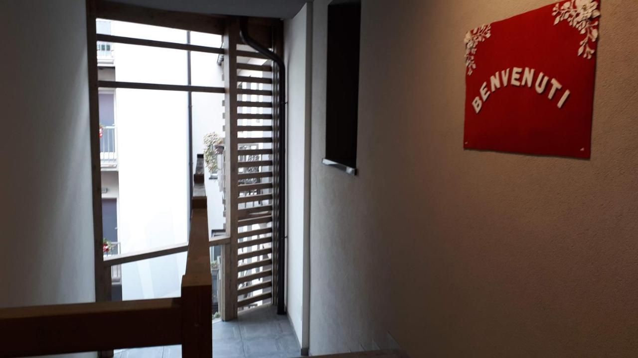 Hotel Bed & Rooms , Corte Rossa -1 Min Walk To Bernina Express Tirano Exterior photo